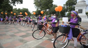 Las bicicletas fueron donadas por la Unfpa. Al cierre del evento se realizó un ciclopaseo. / Foto: Jorge Gutiérrez / La Opinión 