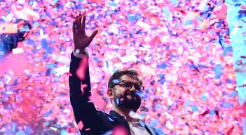 Elegido el domingo presidente de Chile a los 35 años, Gabriel Boric forma parte de los dirigentes más jóvenes del mundo. / Foto: AFP