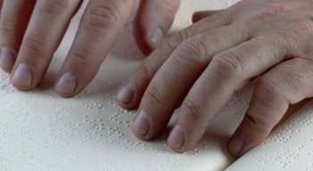 El braille incluso está reconocido en la Convención sobre los Derechos de las Personas con Discapacidad. 