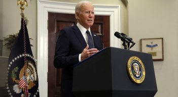 Biden estaba organizando una reunión de su Consejo de Seguridad Nacional el domingo para abordar la crisis de Ucrania.
