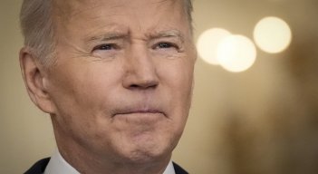 Biden anuncia sanciones económicas y restricciones de exportación a Rusia./Foto: AFP