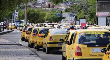 Como la Alcaldía no tomó en cuenta la propuesta, particulares costearon los dispositivos electrónicos