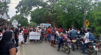 Bloqueos en la vía a Tibú.