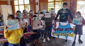 La alcaldía les enseña a los niños a separar la basura y a proteger el medio ambiente./Foto Cortesía