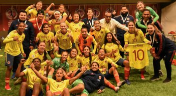 Colombia venció a Venezuela y mantiene opción de ir al Mundial