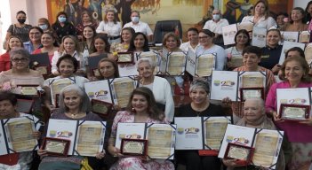 Las condecoradas se destacan en labores sociales, emprendimientos, liderazgo, entre otros. / Foto: Cortesía/La Opinión