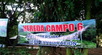 Protesta en la vía Cúcuta - Tibú por la defensa del Catatumbo. /Foto: Cortesía/La Opinión