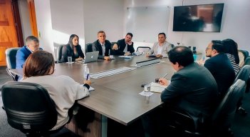 El alcalde estuvo acompañado por el Representante a la Cámara, Jairo Cristo. / Foto: Cortesía / La Opinión 