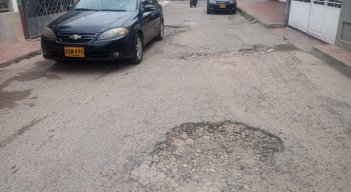 Calle de Guaimaral en mal estado