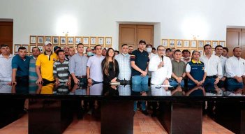 Gobernador Silvano Serrano explica los alcances del contrato de la Transversal del Catatumbp/Foto cortesía