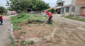 En la última jornada de limpieza del canal Bogotá se logró recoger cerca de 4  toneladas de basura.  / Foto: Cortesía 