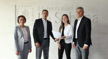 Becas estudiantiles.