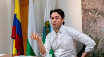 Suspensión de Quintero le sube la tensión a la campaña