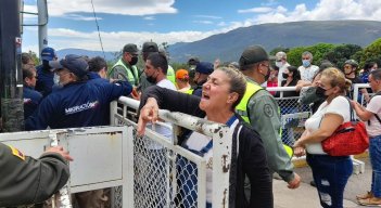 Muchos venezolanos no pudieron ingresar al país a votar./Foto orlando Carvajal