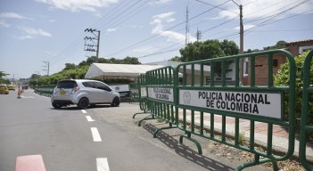 Según el comandante de la Mecuc los cierres se hacen por la seguridad de los uniformados y la misma comunidad./Foto: Pablo Castillo/La Opinión