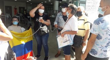 Usuarios protestaron  frente a Coosalud exigiendo  calidad del servicio