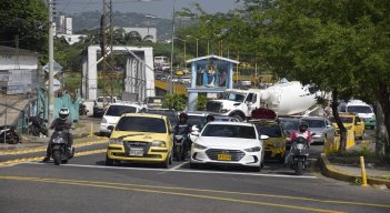 Semáforos en la Silla Coja están causando trancones