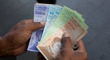 bolivares 