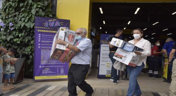 Electrónicos y electrodomésticos los más vendidos. / Foto: Pablo Castillo/La Opinión