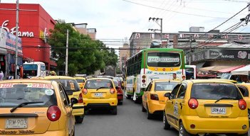 A media marcha, así se encuentra la movilidad en Cúcuta./Foto Jorge Gutiérrez/La Opinión
