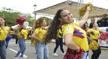 Volvió con júbilo el  desfile del 20 de julio