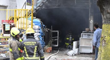 Incendio en una ferretería de Cúcuta