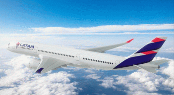 Latam Colombia se sumaría a otras aerolíneas colombianas con permisos de la autoridad civil local para volar hacia la nación vecina, como como Avianca y Wingo. / Foto: Colprensa