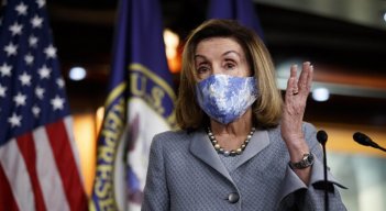 Pelosi llega a Corea del Sur