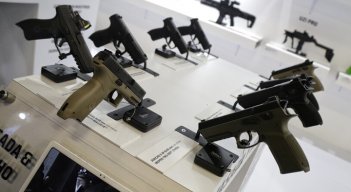 Uso de armas en Canadá