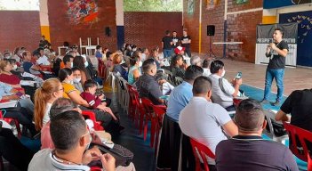 Taller de presupuesto participativo/La Opinión