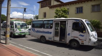 En la ciudad hay cerca de 1.800 busetas. / Fotos: Pablo Castillo./ La Opinión 