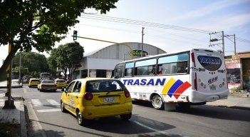En la ciudad hay cerca de 1.800 busetas. / Fotos: Pablo Castillo./ La Opinión 