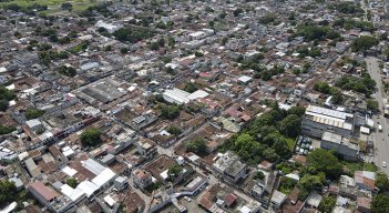 Siete personas fallecidas por deslizamientos de tierra en El Salvador./Foto: AFP