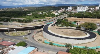 En octubre abrirán accesos al  puente Benito Hernández