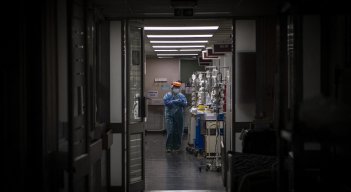 "Comprar vida" o morir esperando: Chile decide si garantiza el derecho a la salud./Foto: AFP