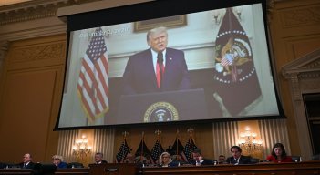Trump deberá comparecer por asalto al Capitolio