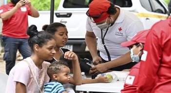 Congresistas demócratas piden que no expulsen a migrantes venezolanos