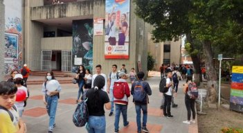 El Consejo Superior universitario convocó de nuevo para mañana y el sábado la Consulta/Foto Orlando Carvajal/La Opinión