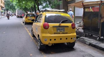 Autorizaron paraderos de taxis hasta febrero del 2023