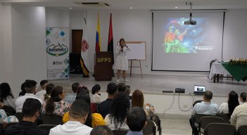 Se dio clausura al diplomado de seguridad minera, en la UFPS. / Foto Pablo Castillo
