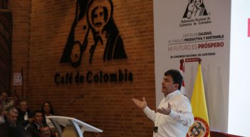 Roberto Vélez, gerente de la Federación Nacional de Cafeteros, dijo durante el Congreso Nacional de Cafeteros que, aunque el año ha sido muy positivo. / Foto: Cortesía