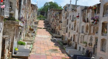 cementerio central