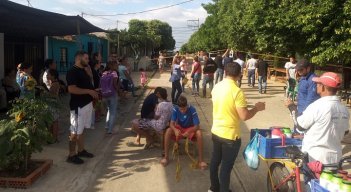 Las familias le manifestaron al Secretario para Gestión del Riesgo que no tienen dónde ir, quieren un subsidio de arriendo. 