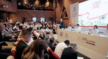 El ministro de Hacienda y Crédito Público José Antonio Ocampo, durante el Congreso Cafetero. / Foto: Cortesía