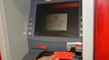 Fallas en los cajeros electrónicos de algunos bancos, en Cúcuta, generan inconformismo en los usuarios./ Foto La Opinión