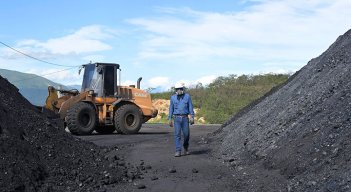 Para Carlos Cante, lo que le ha faltado a la sociedad es información sobre el impacto de la industria del carbón y el coque. / Foto: Archivo