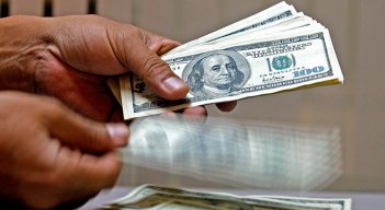 En 2023, el dólar podría estar entre $4.500 y $5.500. / Foto Archivo
