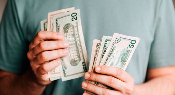 Para la salud fiscal, es necesario evitar la volatilidad del dólar./ Foto Archivo