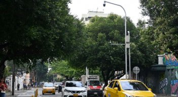 Fotomulta de la calle 11 captura a los vehículos mal parqueados