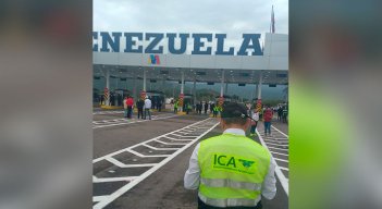 El ICA ejerce controles en el puente Atanasio Girardot./ Foto Cortesía